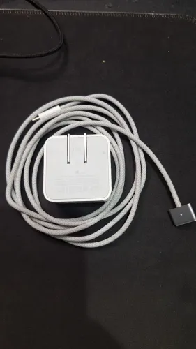 Carregador Apple 35W Dual USB-C + Cabo MagSafe USB-C para MacBook
