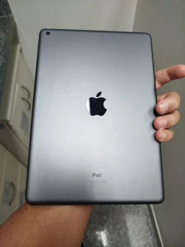 iPad 9ª Geração. Usado, muito bem conservado