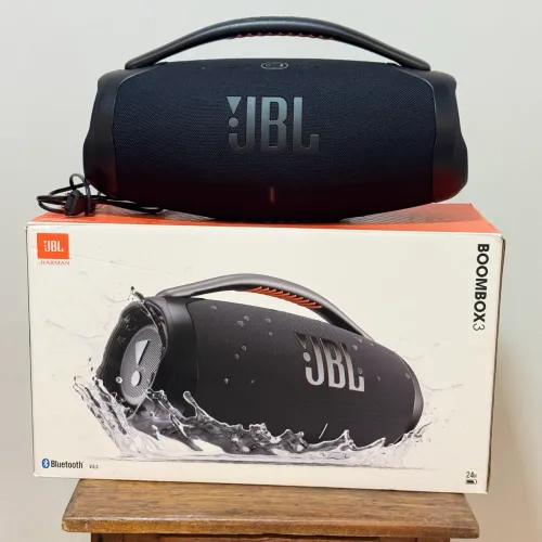 JBL bombox 3