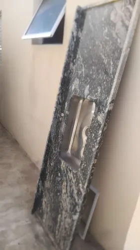 Vendo pia de cozinha granito mesclado,valor $ 750 reais