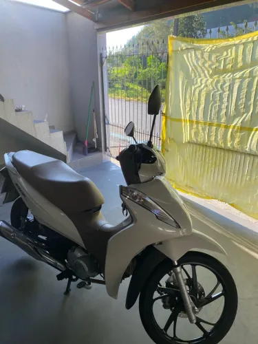Biz 125 / 15.000$ preço a negociar q
