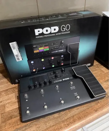 Pedaleira de Guitarra POD GO line 6