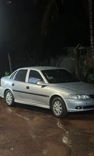 Chevrolet Vectra GLS/ Challenge 2.2 MPFI 16V 2000