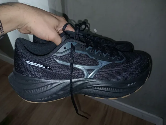 Tênis mizuno