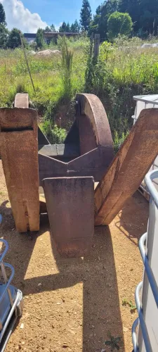Garra maquina florestal