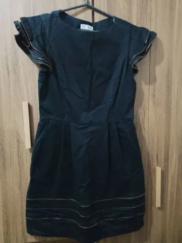 Vestido preto curto tam. 38, marca SoHo