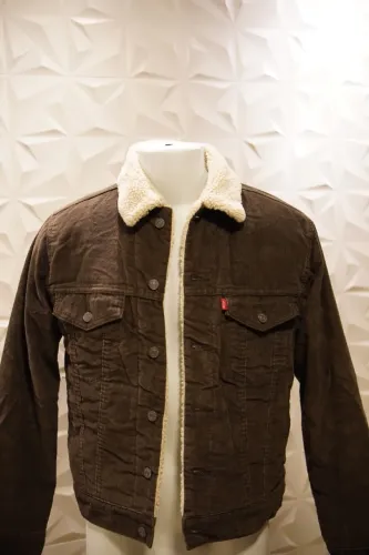 jaqueta vintage levi's veludo marrom P