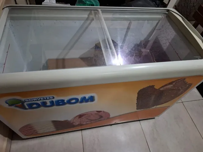 Freezer seminovo. Com nota garantia