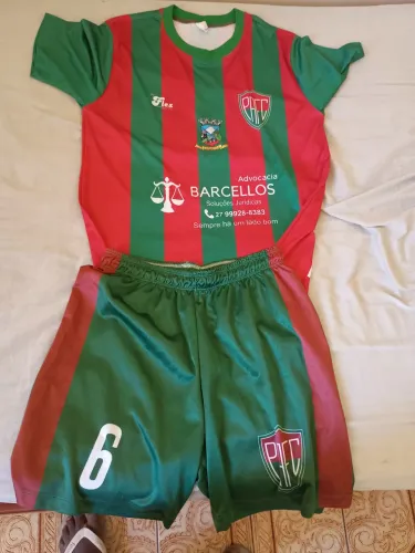 JOGO DE CAMISA E CALÇÃO PARA FUTEBOL 
