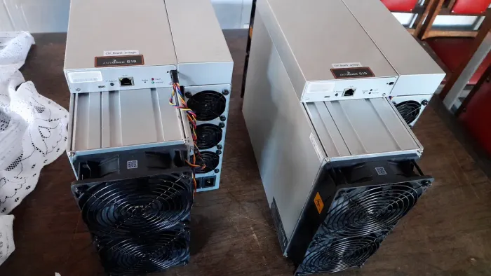 Antminer s19 100th