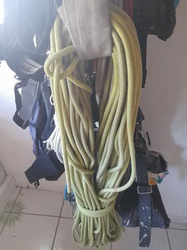 Vendo equipamentos de altura para rapel escalada e trabalho em altura