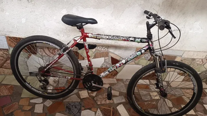 Vendi-se essa bicicleta aro 26 troco por play 2