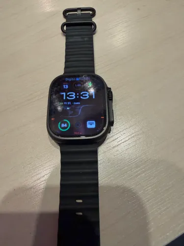 Apple Watch Ultra 3 em excelente estado com 4 meses de uso