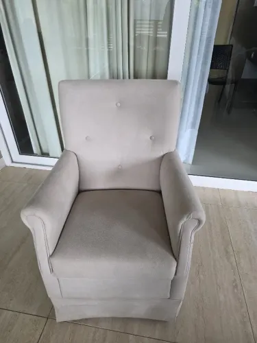 Cadeira e almofada de amamentar 