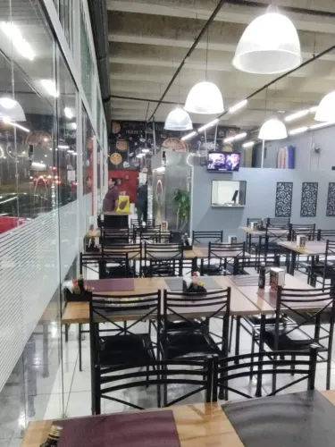 Pizzaria e Esfiharia a venda em Mauá com salão e delivery