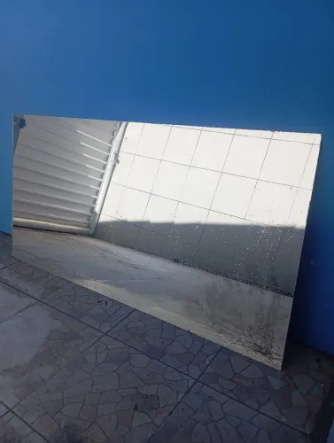 Espelho grande em bom estado pra vender