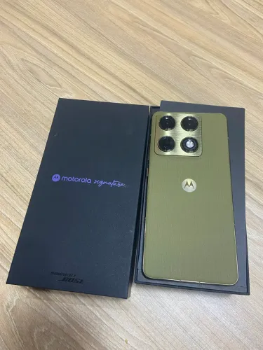 Motorola Signature 5G - 512gb + 24gb RAM