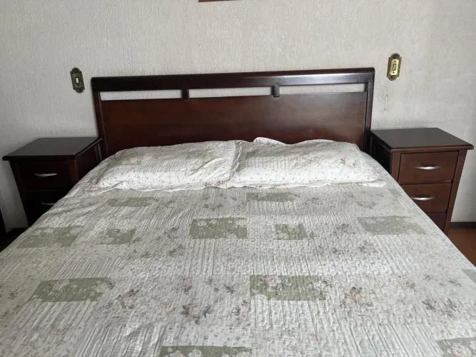 Jogo de quarto com colchão queen