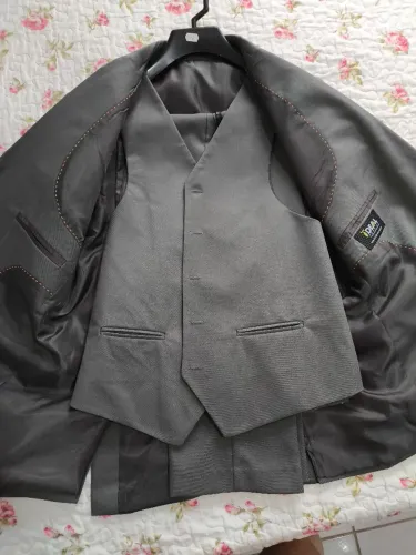 Vendo terno completo