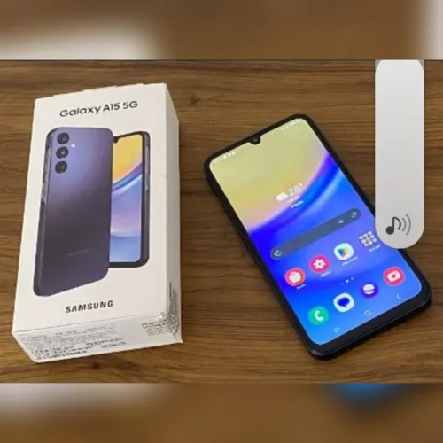 Celular semi novo 