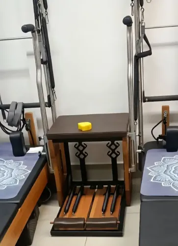 Equipamento de Pilates- Chair