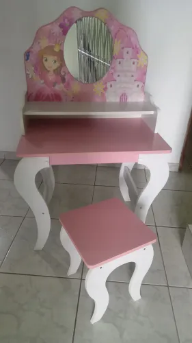 Vende-se uma peteadeira infantil  usada sem arranhões  nem defeitos 