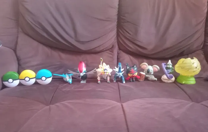 POKÉMON MCDONALD'S LOTE COM 11 BRINQUEDOS EM BOM ESTADO DE CONSERVAÇÃO