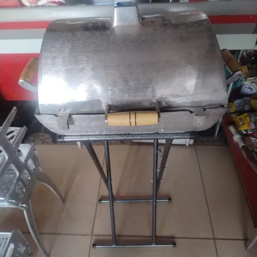 Churrasqueira a bafo em alumínio batido