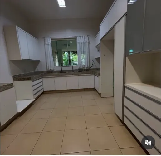 Casa 4/4 condomínio Polinésia