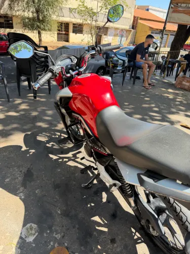 Titan 160 2022 moto a toda prova