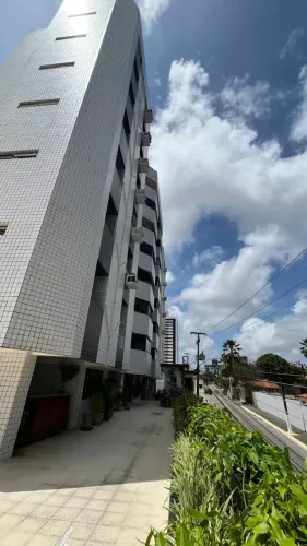 Apartamento à Venda no Barro Vermelho