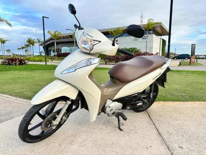Biz 125cc Branca pérola impecável