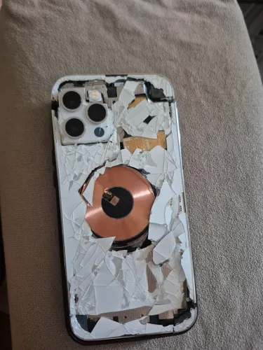 iPhone 11 pro para retirada de peças 