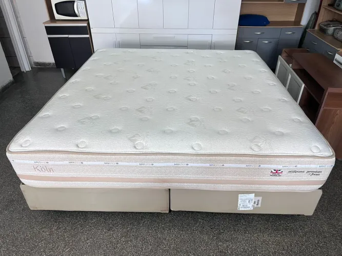Cama box super king size 193 por 203 molas ensacandas Colchão Herval 