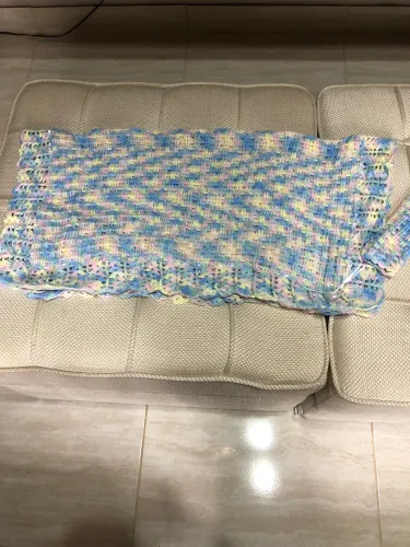 Manta e casaquinho em crochê 