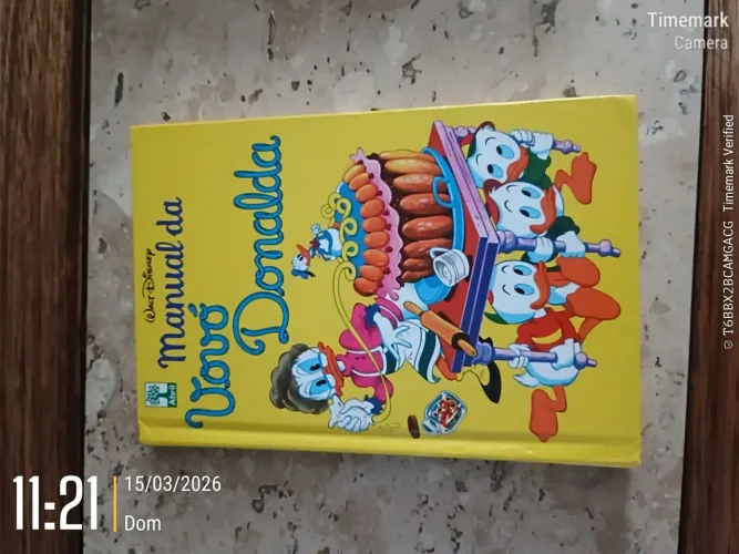 Manual da Vovó Donalda, Editora Abril