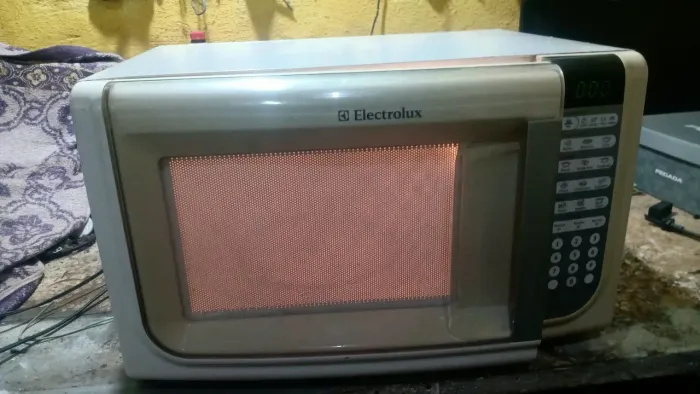 Microondas Electrolux 31 litros 