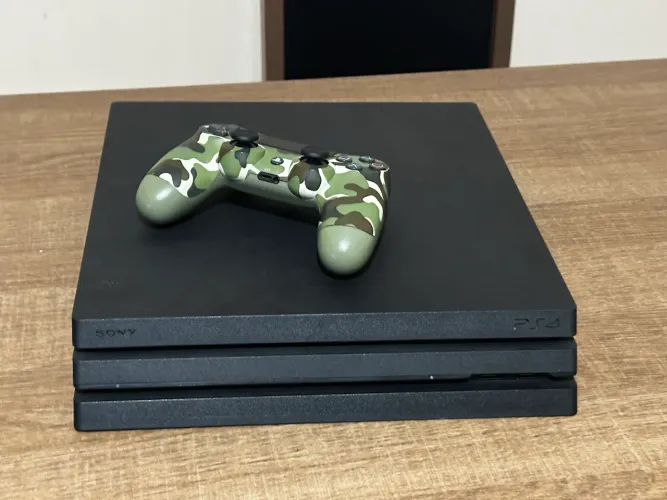 Vendo ps4 pro 1tb