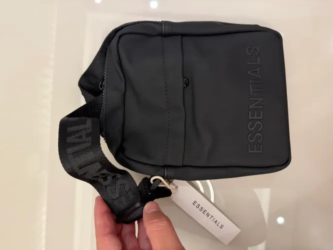 Bag Essentials preta 