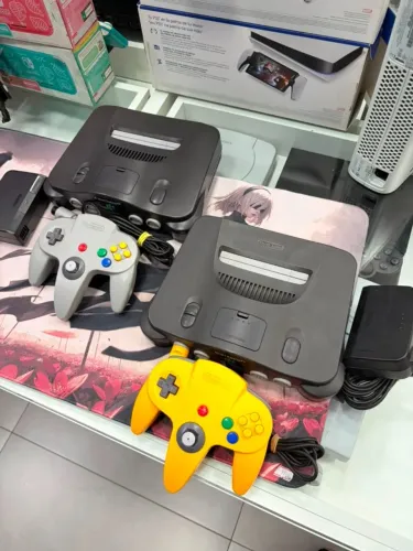 Nintendo 64 usado com fonte e cabo AV