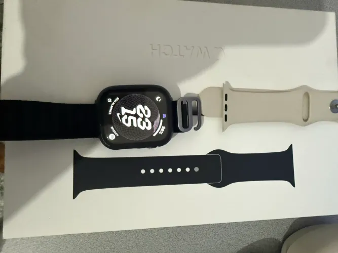 Apple Watch Series 9 45mm GPS+CELULAR