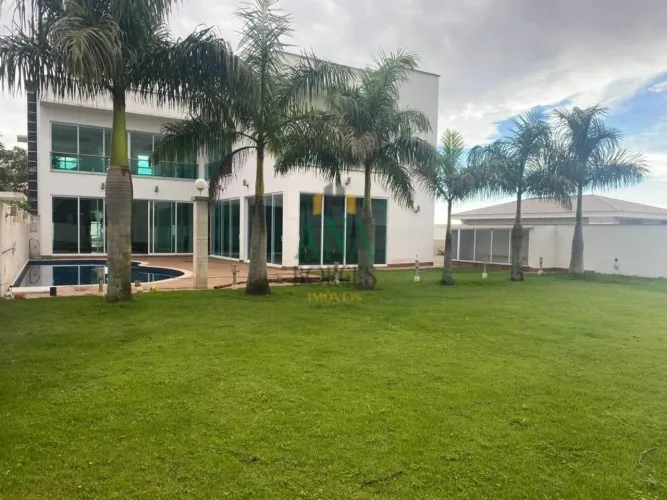 Sobrado de Alto Padrão para Venda / Locação