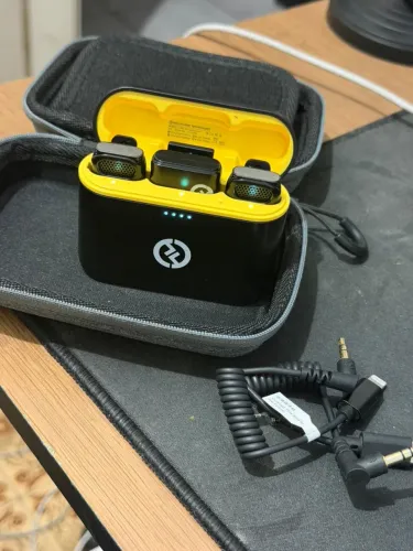 Microfone Lapela Sem Fio Hollyland LARK M1 DUO Para 2 Pessoas 2,4 GHz Black Profissional