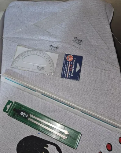 Material de desenho técnico