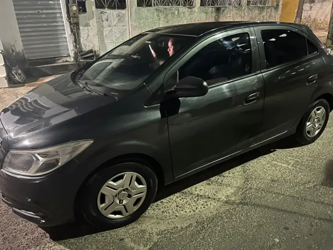 Chevrolet Onix JOY Hatch 1.0 8V Flex Mec. 4P 2018