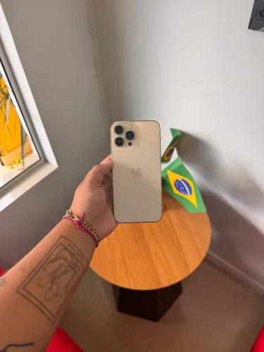 iPhone 13 Pro Max- Dourado