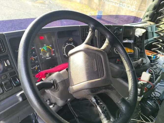 Scania 124 ano 2003