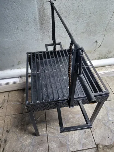 Churrasqueira de ferro