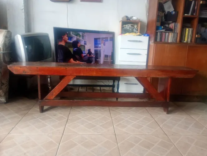 Banco de madeira