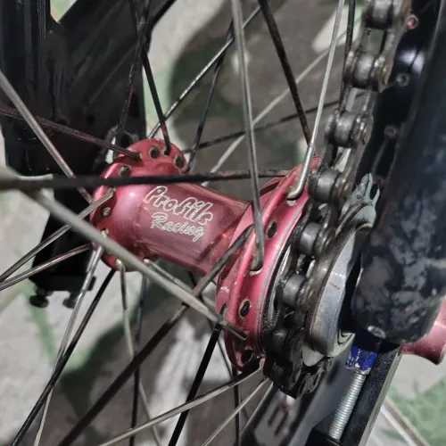Vendo cubo de bmx racing profili 